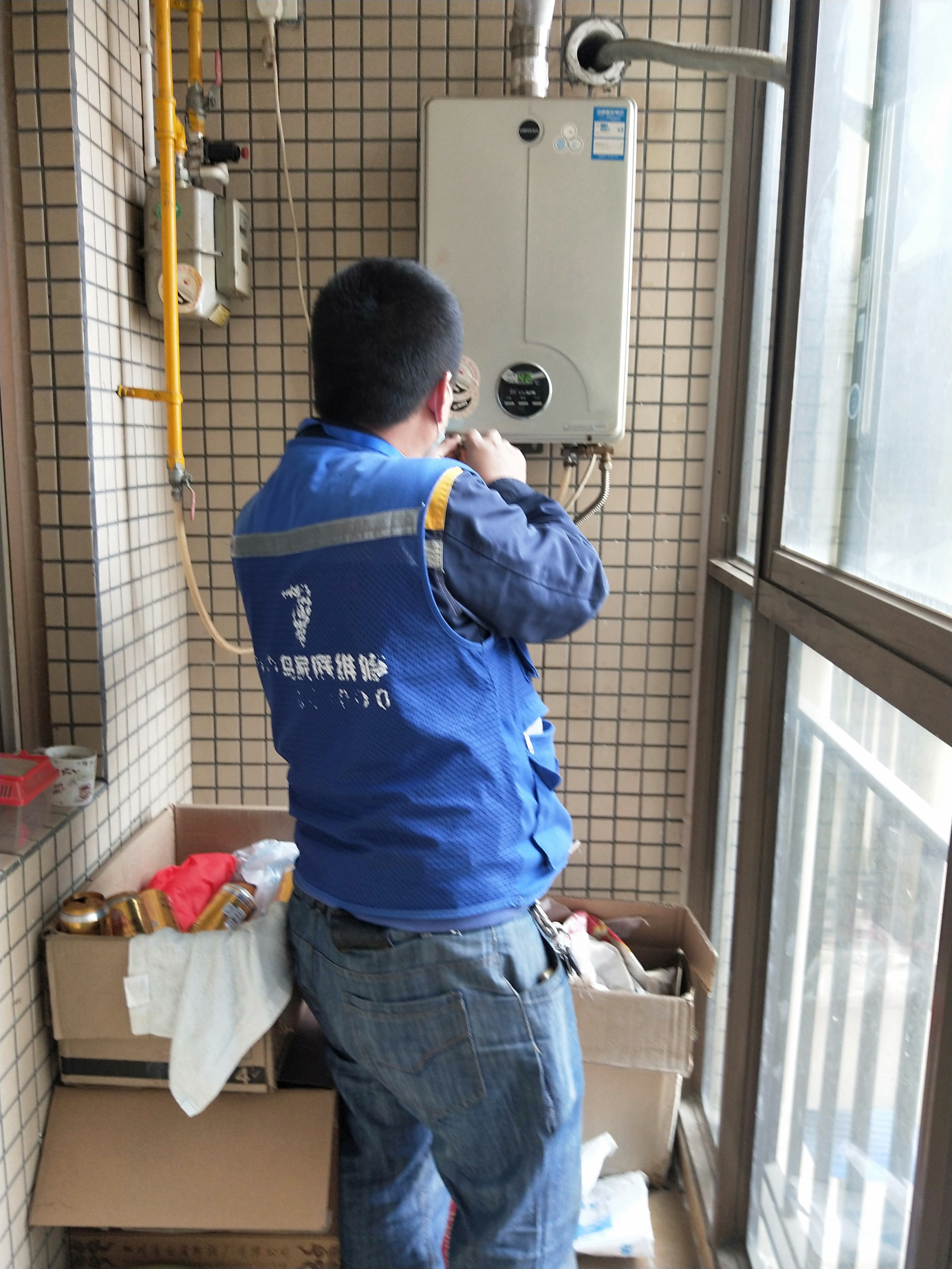 武漢服務(wù)器維修_捷達汽車雨刷器的維修_服務(wù)和連接的外圍應(yīng)用配置器